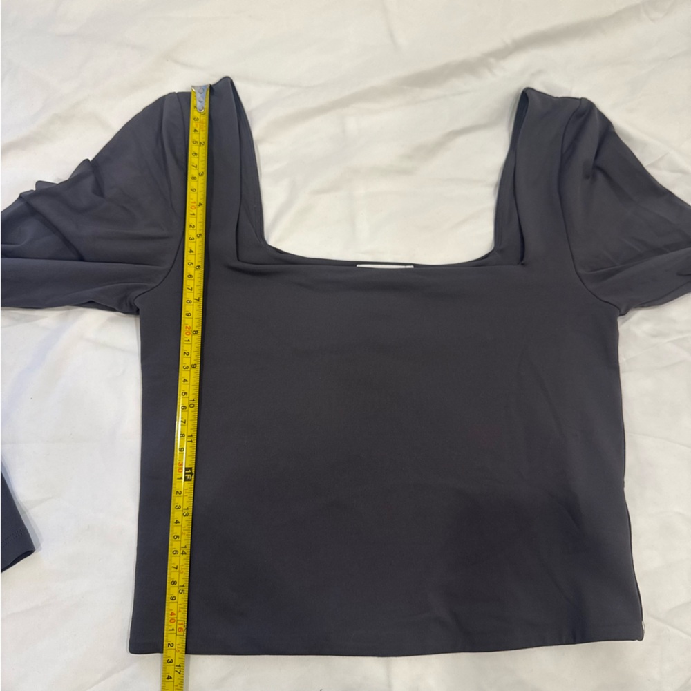 Babaton Contour Square Neck Long Sleeve Crop Top Gray Large Minimalist Clean - Picture 8 of 9